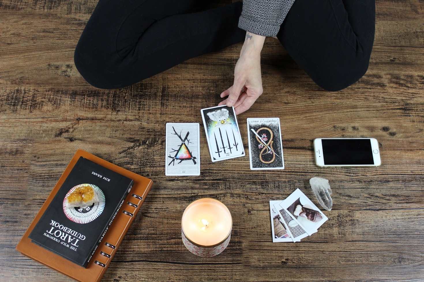 How Tarot Symbolism Reflects Life’s Challenges