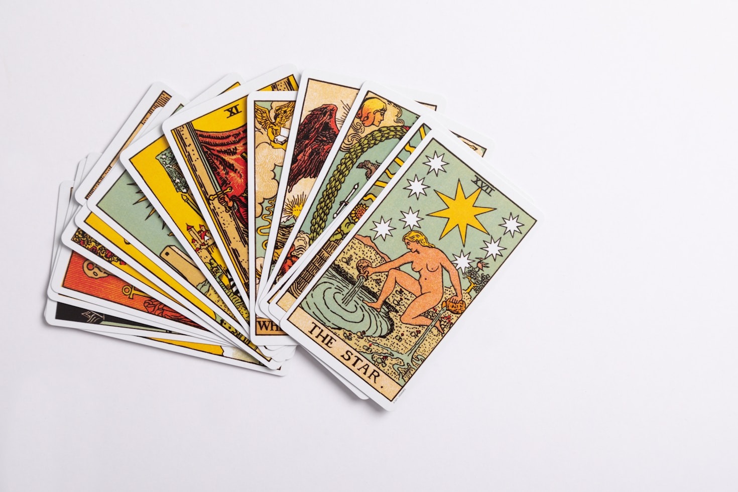 Understanding the Role of Intuition in Tarot Readings